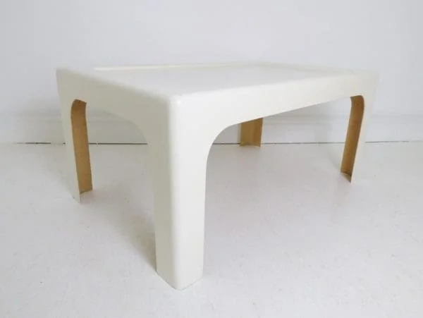 White Fibreglass Coffee Table By Marc Berthier For Prisunic - Image 5