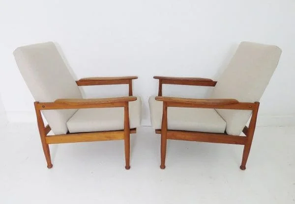 Vintage Pair of Teak Reclining Manhattan Lounge Chairs & Footstool by Guy Rogers - Image 3