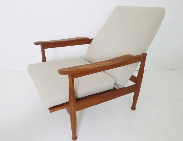 Vintage Pair of Teak Reclining Manhattan Lounge Chairs & Footstool by Guy Rogers - Image 5