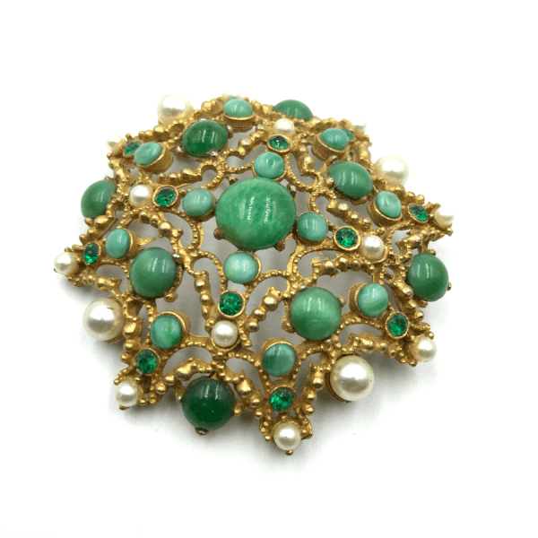 Jade Glass Cabochon and Glass Pearl Brooch - Image 2