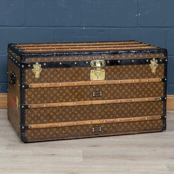 Louis Vuitton Courier Trunk in Monogram Canvas France circa 1910 - Image 36