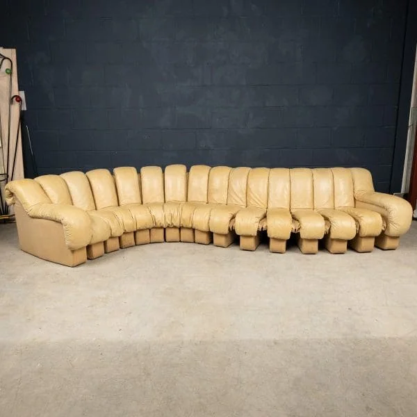 De Sede DS-600 "caterpillar" sofa in cream leather - Image 3