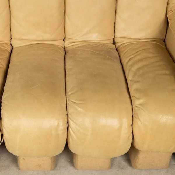 De Sede DS-600 "caterpillar" sofa in cream leather - Image 28