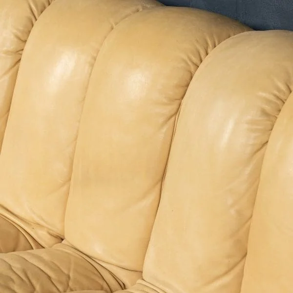 De Sede DS-600 "caterpillar" sofa in cream leather - Image 35