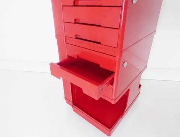 Mid-Century Italian Red Plastic Storage Trolley By Giovanni Pelis For Stile Neolt Italy - Image 3