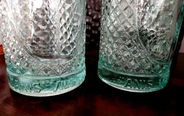 Pair of Vintage Spanish Ricard Menor Decanters in Pressed Glass - Image 4