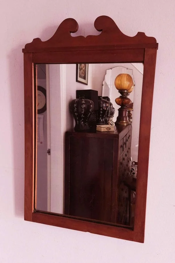 Antique Georgian mirror in light mahogany carved frame - Image 3