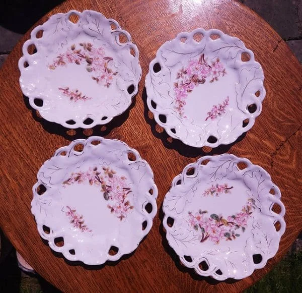 Set of 4 Antique Hand-Painted Side or Tea Plates with Cut Outs and Gold detail - Image 5