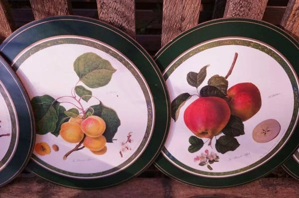 Set of 6 Pimpernel Circular or Rectangular Placemats of Hooker's Finest Fruits - Image 2