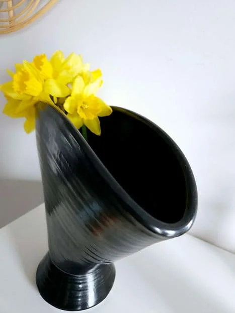 Gunmetal black 2024 NC pottery Fan Vase