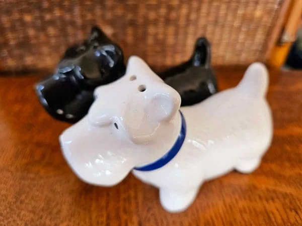 Pair of Ceramic Scottie Dog Salt & Pepper Shakers - Image 5