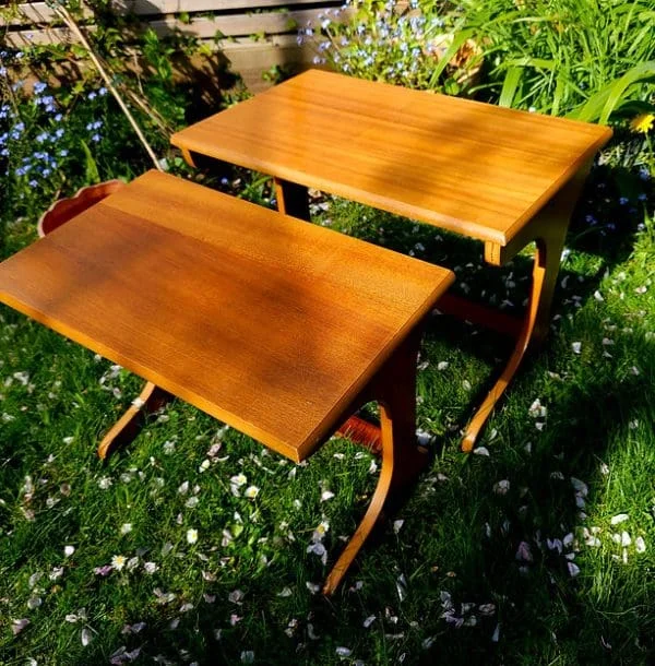 Nest of 2 Small Mid-Century Teak Side Tables - Image 7