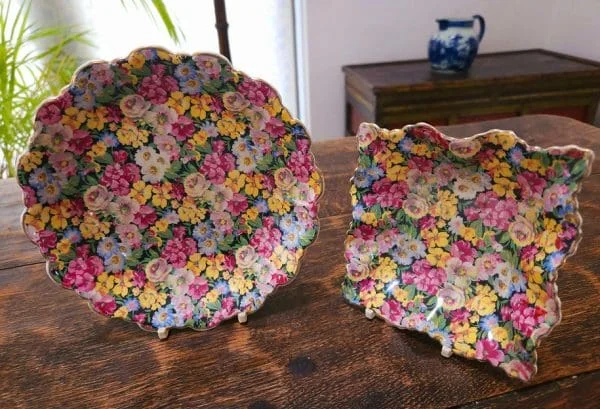 Duo of 1940's James Kent Old Foley 'Florita' Scalloped Dishes - Image 8