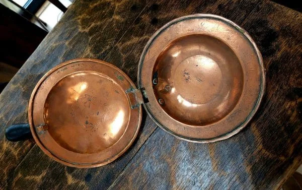 Antique Copper Bed Warmer Made by De Klerk, S.Africa - Image 6