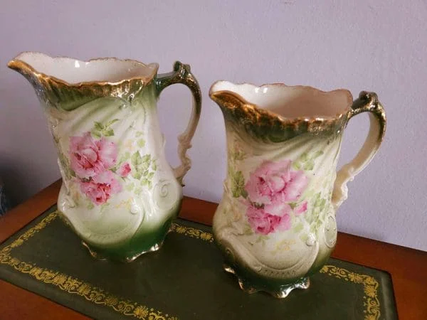 Pair of Victorian Art Nouveau Pitchers with Gold & Floral Decoration - Image 7