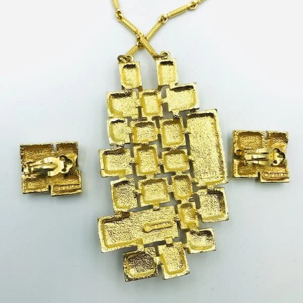 Vintage D’Orlan Modernist Necklace and Earring Set Circa 1960s - Image 4