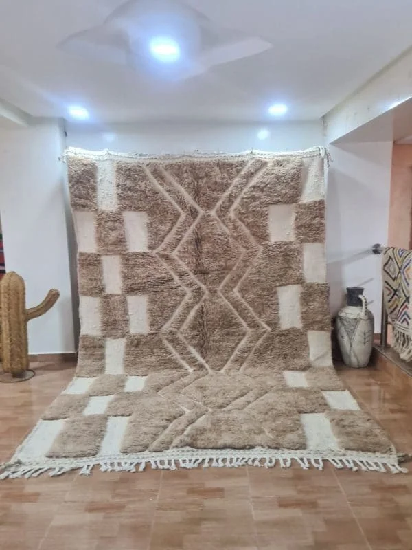 Beniouaren Traditional Moroccan Wool Rug