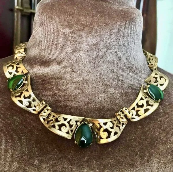 Vintage Boucher Parisina Silver Vermeil Emerald Collar Circa 1940s - Image 4