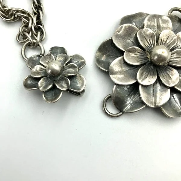 Vintage Joseff of Hollywood Silver Metal Camelia Necklace Circa 1940s - Image 4