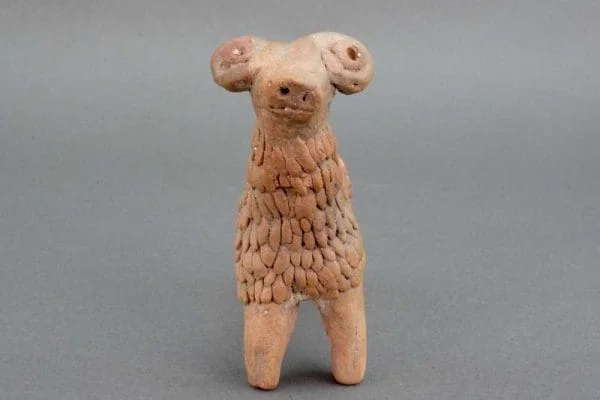 An ancient pottery figure of a ram hand made in Syria - Image 6