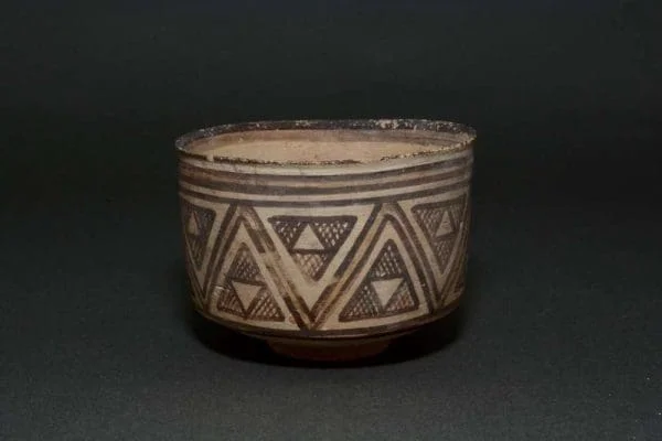 Western Asiatic Neolithic Pottery Bowl 4th-3rd millennium BC - Image 5