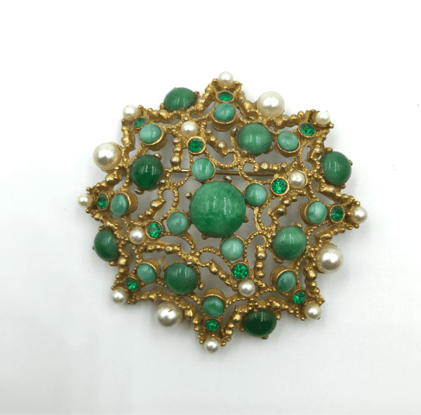 Jade Glass Cabochon and Glass Pearl Brooch - Image 5