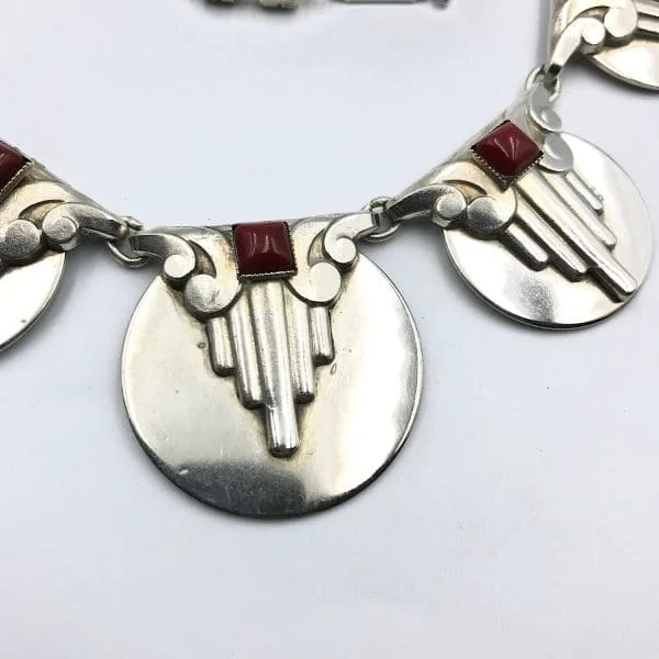 Art Deco Scyscraper Carnelian Necklace - Image 4