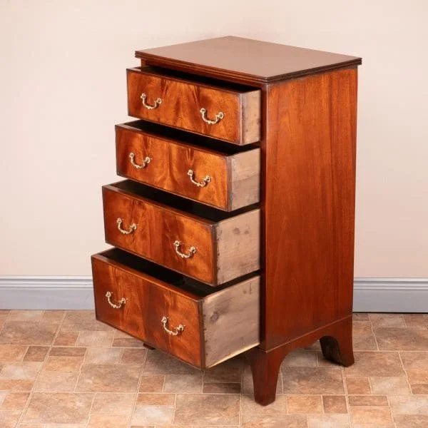 Narrow Mahogany Four Drawer Chest Of Drawers - Image 3