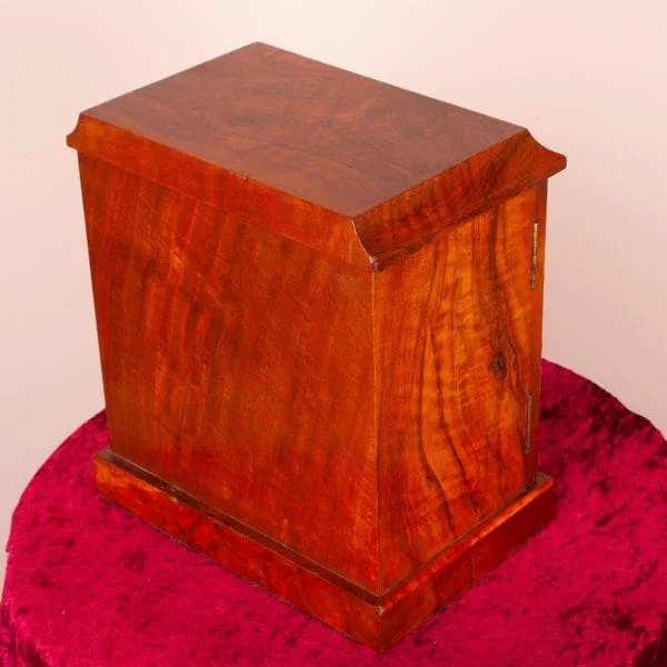 Good Quality Walnut Table Top Collector's Cabinet - Image 9