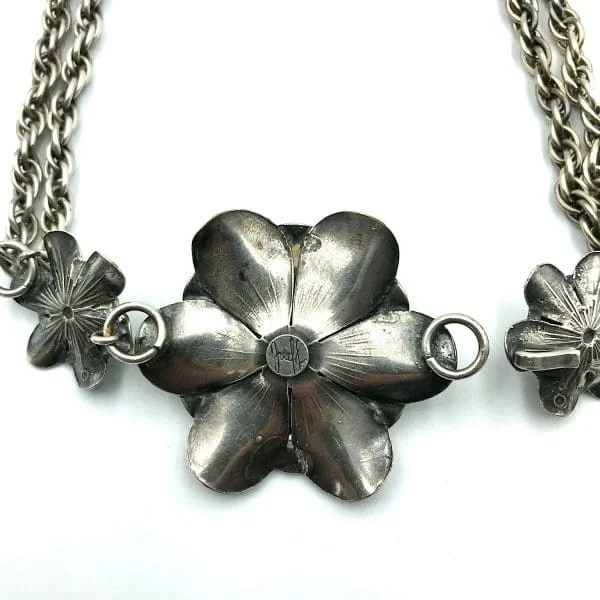 Vintage Joseff of Hollywood Silver Metal Camelia Necklace Circa 1940s - Image 5