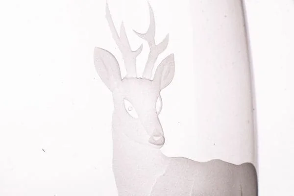 Heavy crystal vase with engraved roe deer design - Image 6