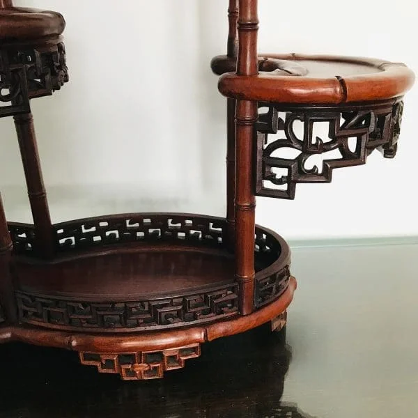 Chinese hardwood table display shelves, c.1920. - Image 3