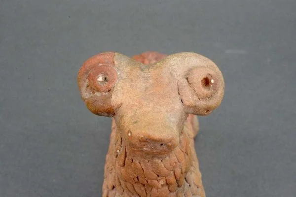 An ancient pottery figure of a ram hand made in Syria - Image 7