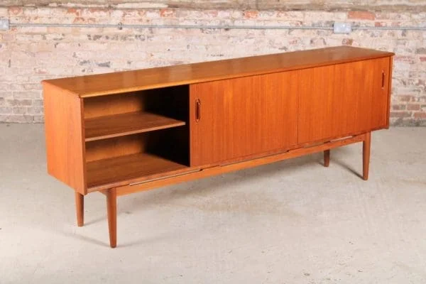 Mid Century teak sideboard by Nils Jonsson for Troeds, Sweden - Image 6