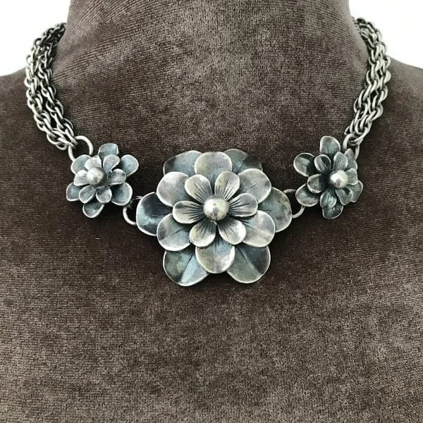 Vintage Joseff of Hollywood Silver Metal Camelia Necklace Circa 1940s - Image 3