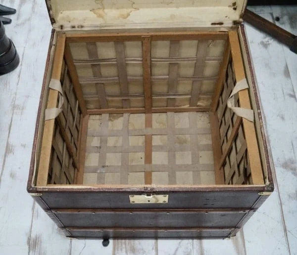 Large Moynat Hat Trunk - Image 7