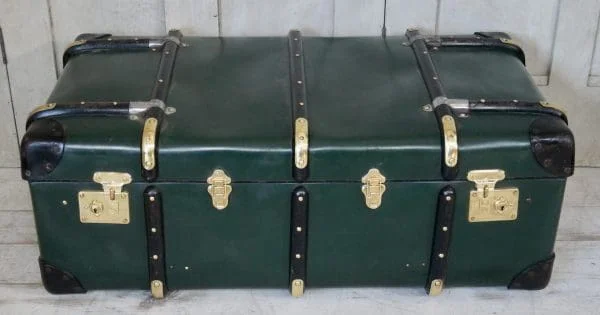 Large Vintage Globe Trotter Cabin Trunk - Image 9