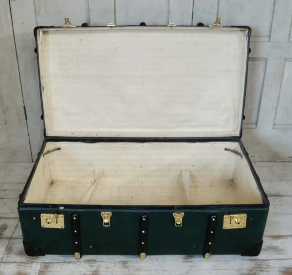 Large Vintage Globe Trotter Cabin Trunk - Image 8