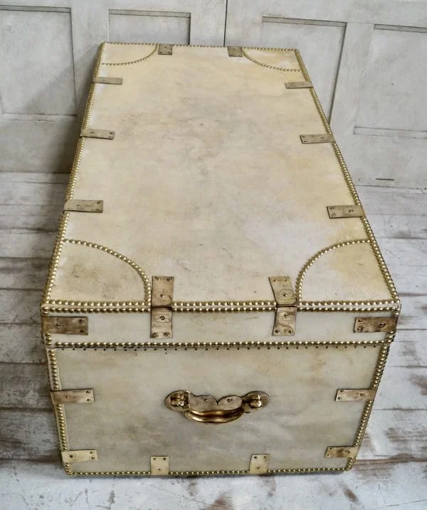 Regency Vellum Travel Trunk - Image 9