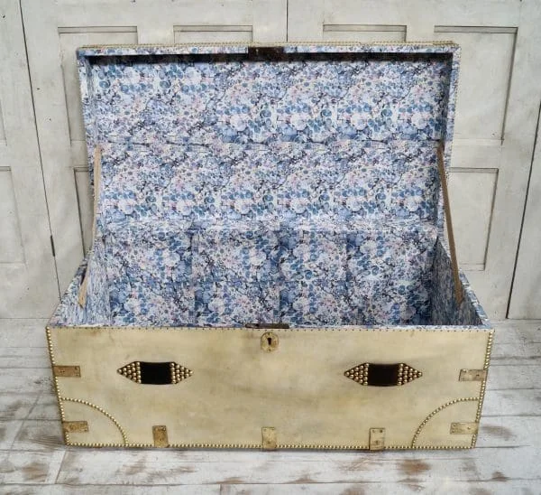 Regency Vellum Travel Trunk - Image 5