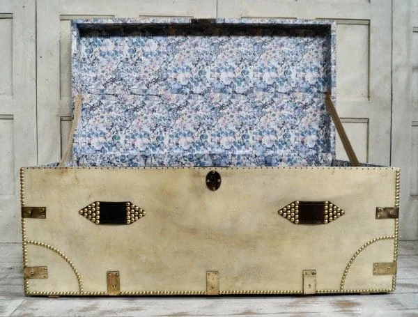 Regency Vellum Travel Trunk - Image 4