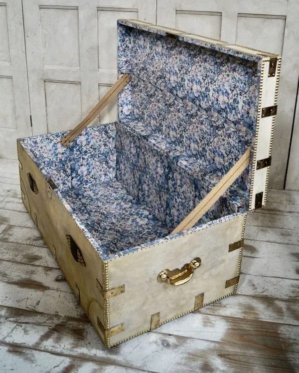 Regency Vellum Travel Trunk - Image 2