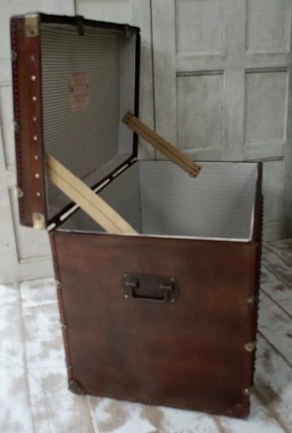 Antique Maison Armand Bega Travel Trunk - Image 2