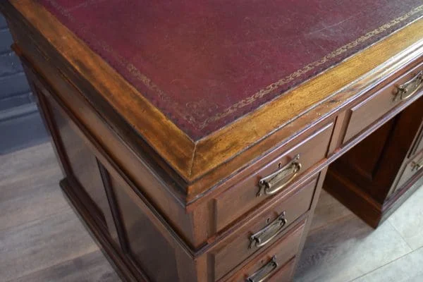 Mahogany Panelled Pedestal Desk - Image 5