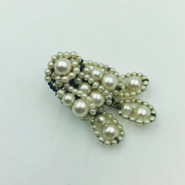 Vintage Louis Rousselet Glass Pearl Cluster Drop Earrings - Image 4