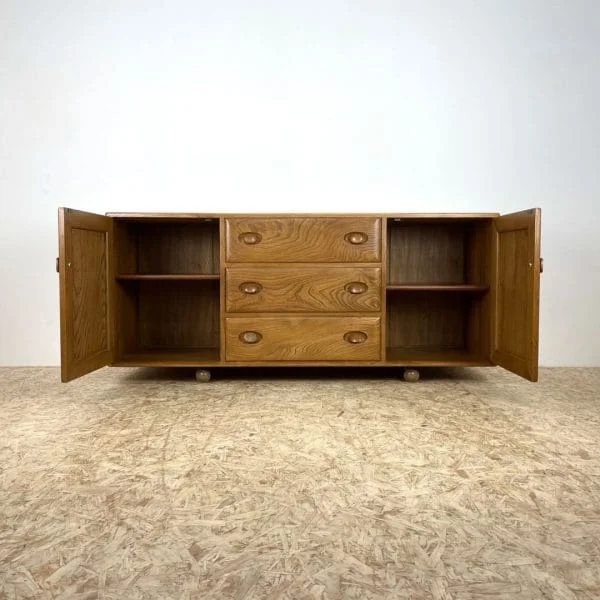 Mid Century Elm Sideboard by Ercol - Image 3