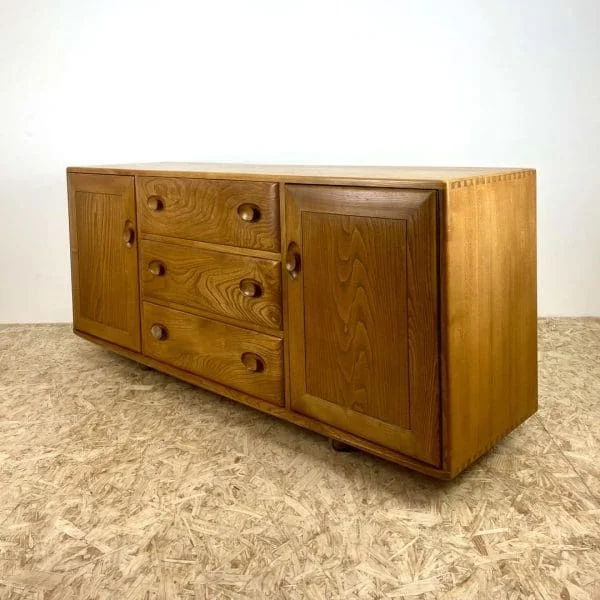 Mid Century Elm Sideboard by Ercol - Image 4