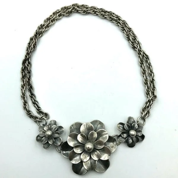 Vintage Joseff of Hollywood Silver Metal Camelia Necklace Circa 1940s - Image 2