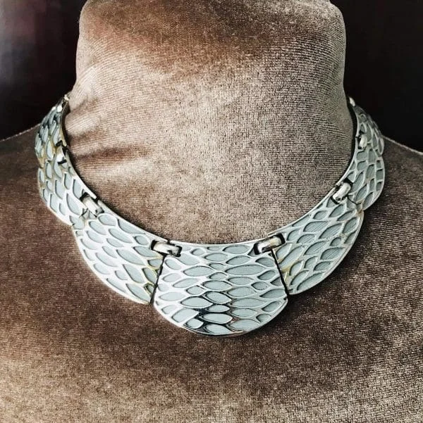 Vintage Boucher Textured Silver Tone Collar Necklace Circa 1960s - Image 3