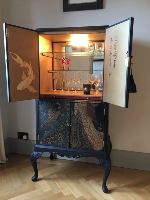 Queen Anne Vintage Reproduction Cocktail Cabinet. 'Geisha' - Image 8